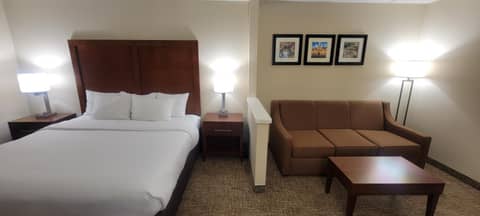 Spark By Hilton San Antonio Airport — hotel room