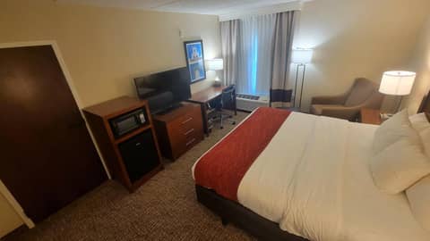 Spark By Hilton San Antonio Airport — hotel room
