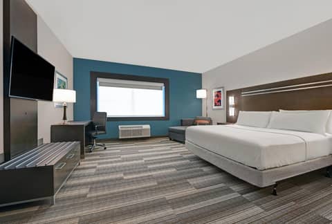 Holiday Inn Express & Suites Memorial – CityCentre by IHG — photo 4