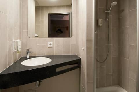 B&B HOTEL Frankfurt-Niederrad — photo 2
