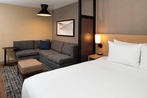 Hyatt Place Chicago Wicker Park — hotel room