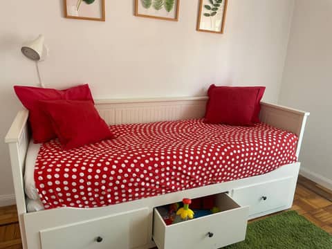 100 Contos — bedroom