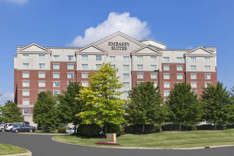 Embassy Suites by Hilton Cleveland Rockside — building