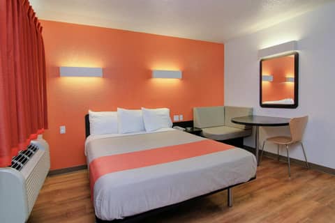 Motel 6 Old town Scottsdale Fashion Square — photo 6