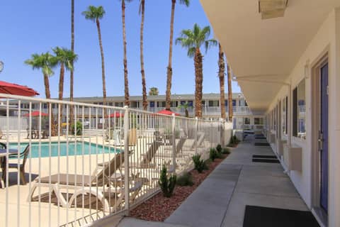 Motel 6 Old town Scottsdale Fashion Square — photo 8