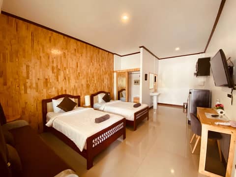Paradise Land Resort — hotel room