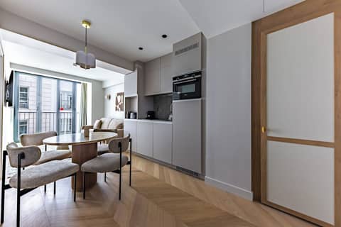Aparthotel Quartier Libre Opéra — kitchen