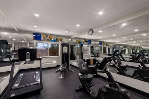 Comfort Inn & Suites Austin North Loop — photo 2