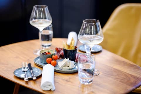 Hilton Brussels Grand Place — dining