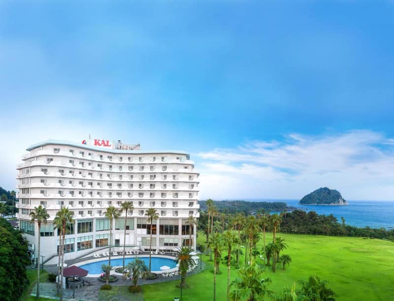 Seogwipo KAL Hotel — building