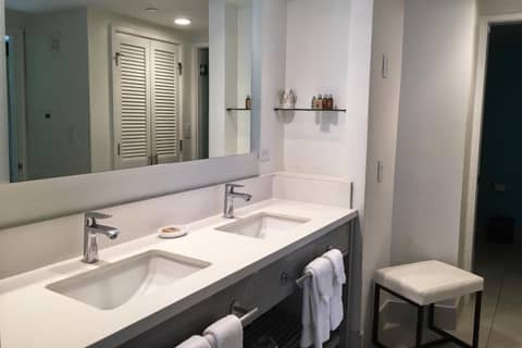 Kaimana Beach Hotel — photo 4