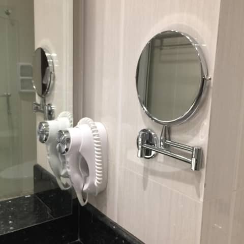 Sulis Beach Hotel & Spa — bathroom
