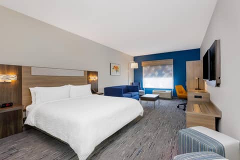 Holiday Inn Express & Suites Tampa Stadium - Airport Area by IHG — photo 2