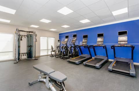 Holiday Inn Express & Suites Tampa Stadium - Airport Area by IHG — photo 9
