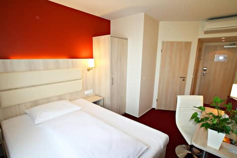 Hotel Rödelheimer Hof - Am Wasserturm — photo 9