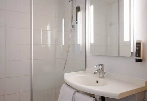 B&B HOTEL Marseille Centre Vieux Port — photo 3