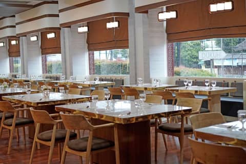 Cavinton Hotel Malioboro Yogyakarta — photo 5