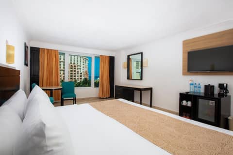 Krystal Cancun — photo 9