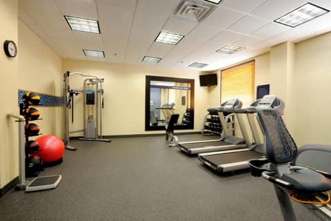 Hampton Inn Louisville Downtown — photo 7