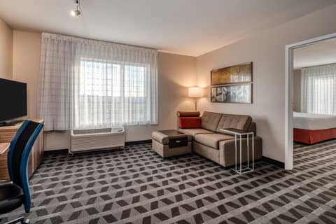 TownePlace Suites by Marriott Indianapolis Airport — photo 7