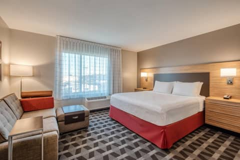 TownePlace Suites by Marriott Indianapolis Airport — photo 8