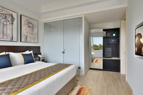 Citadines Arpora Nagoa Goa — hotel room