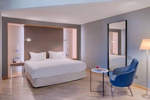 NH Nice — hotel room