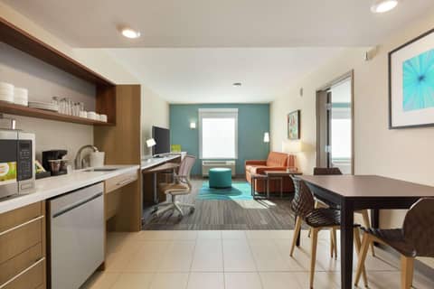 Home2 Suites By Hilton Portland Airport — photo 5
