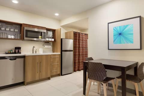 Home2 Suites By Hilton Portland Airport — photo 9