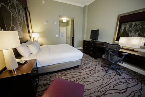 DoubleTree by Hilton Hotel Savannah Historic District — photo 5