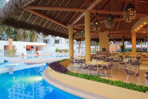 Krystal Vallarta — photo 4