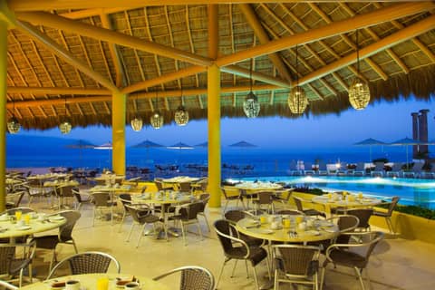 Krystal Vallarta — photo 7