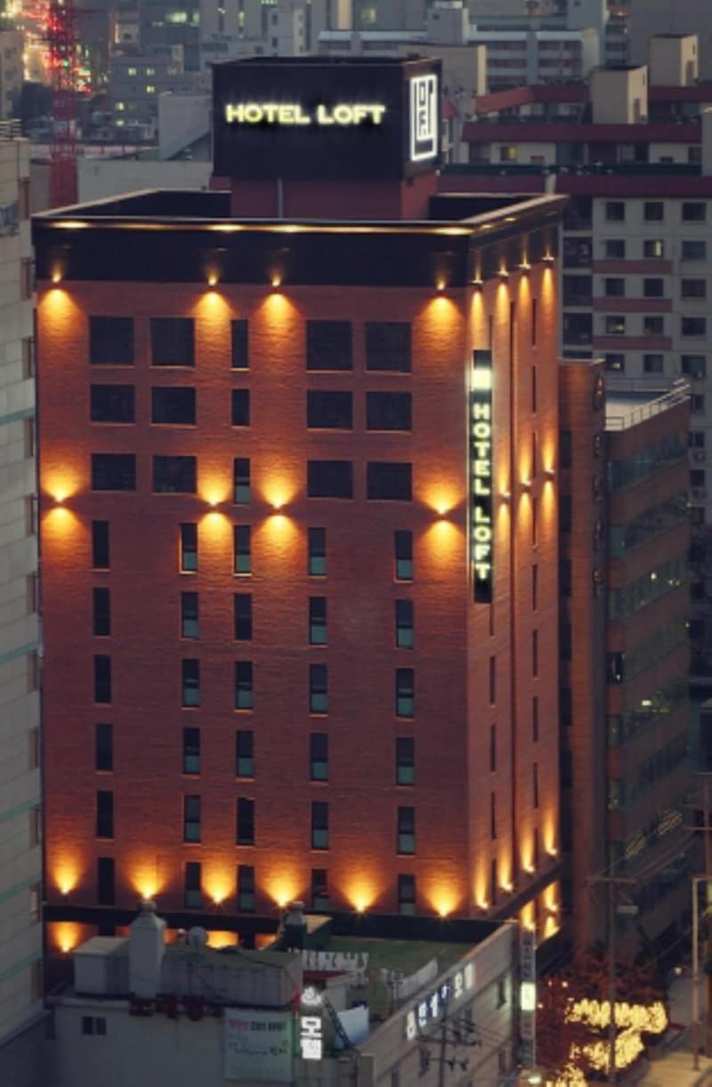 Boutique Hotel Loft — building