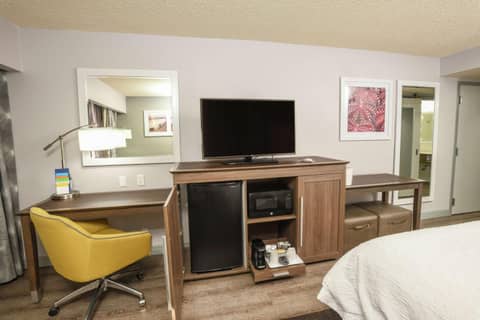 Hampton Inn Jacksonville - East Regency Square — photo 9