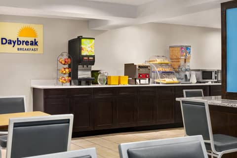 Days Inn by Wyndham Philadelphia Convention Center — photo 6