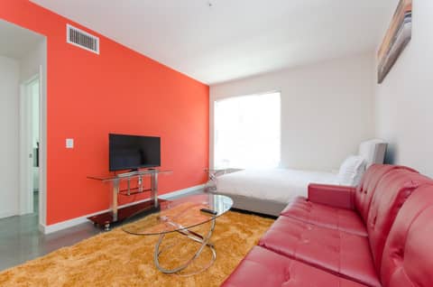 Modern Apartment Rentals — hotel room