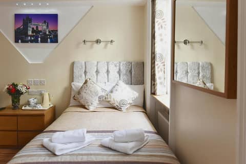 Linden House Hotel — hotel room