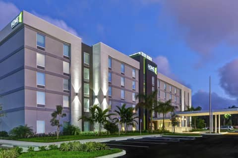 Home2 Suites By Hilton West Palm Beach Airport — photo 8