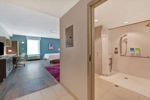 Home2 Suites By Hilton West Palm Beach Airport — photo 9