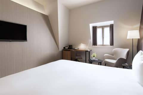 NH Brussels Carrefour de L’Europe — hotel room