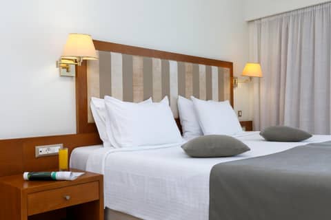 Best Western Plus Hotel Plaza — photo 6