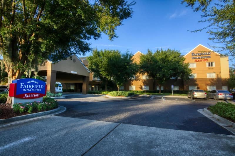 Fairfield Inn & Suites Jacksonville Airport — building