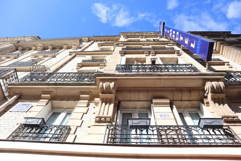 Timhotel Paris Gare Montparnasse — building