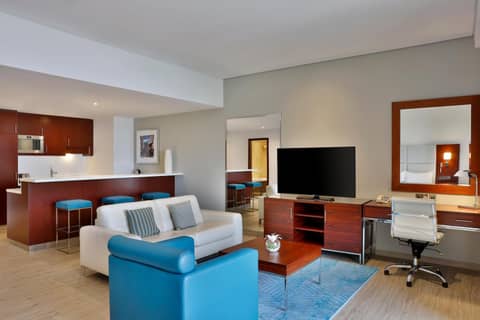 Hilton Dubai The Walk — photo 2