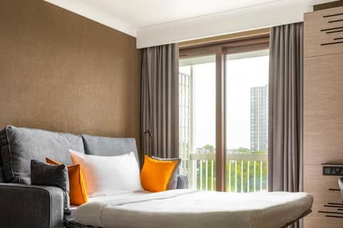 London Marriott Hotel Regents Park — hotel room