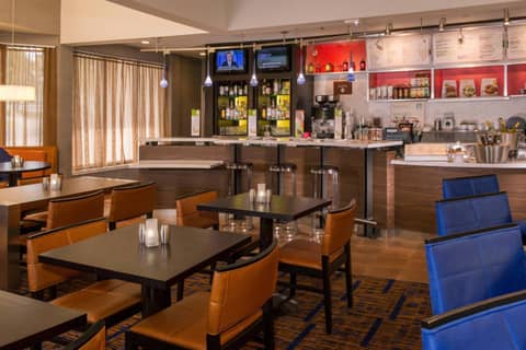 Courtyard by Marriott Richmond West — photo 8