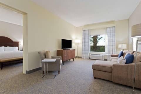 Hampton Inn & Suites Wellington — photo 9