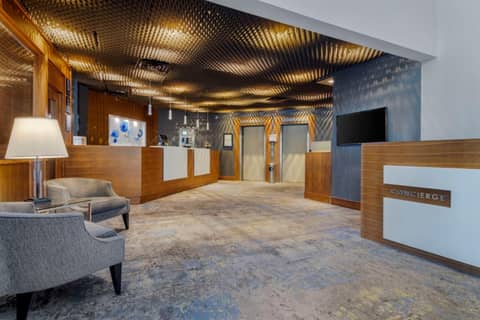 Best Western Premier Chateau Granville Hotel & Suites & Conference Centre — photo 4