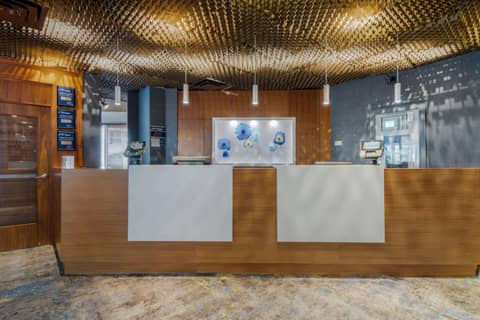 Best Western Premier Chateau Granville Hotel & Suites & Conference Centre — photo 5