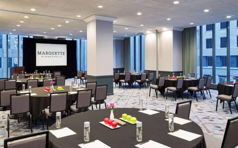 The Marquette Hotel, Curio Collection by Hilton — meeting & event spaces